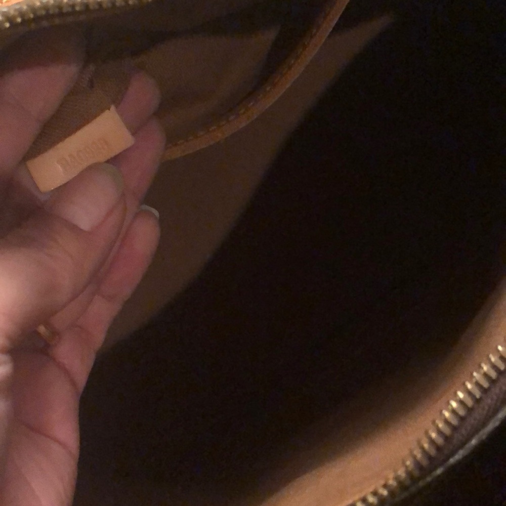 Louis Vuitton Alma - Picture 8 of 8